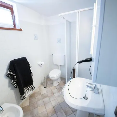 Apartment Elios House Senin